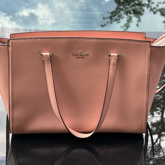 Kate Spade satchel - Picture 2 of 6